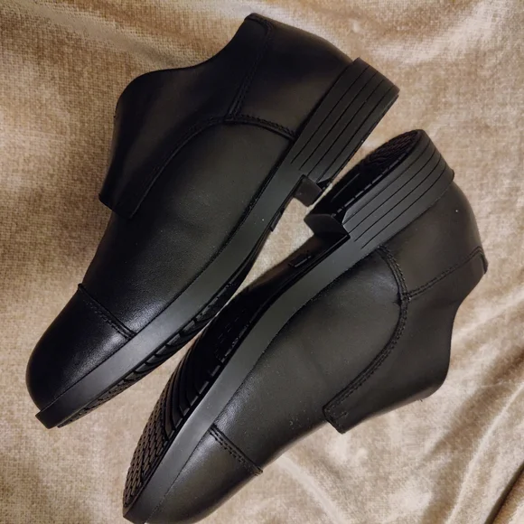 Like New - The Drew Canton Black Leather Shoes, 8W - Picture 5 of 13